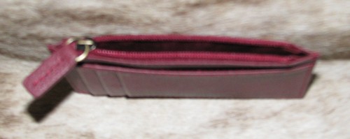 Bolsas Myra #9337 Cuero Borgoña 4,75""x3" ID, Portatarjetas ~ Bloque RFID ~ Ranuras ~ Cremallera - Imagen 2 de 2