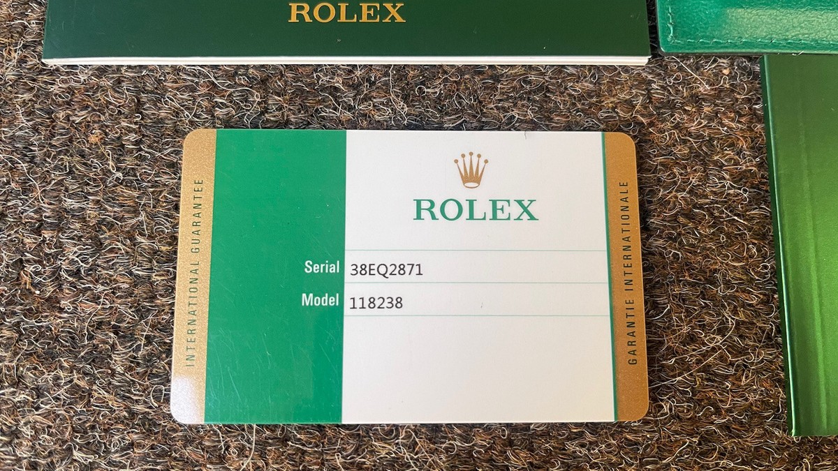 ROLEX Presentation Watch Box Papers Green Gold Tone Logo