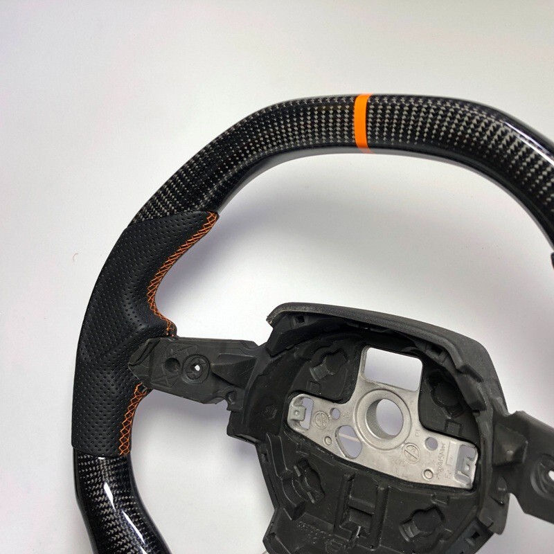 Real Carbon steering wheel Lamborghini Huracan model Orange Ring and Stitching