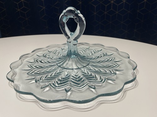 Jeannette Glass Light Blue Feather Handle Tidbit Sandwich Plate Tea Tray Vtg - Picture 6 of 14