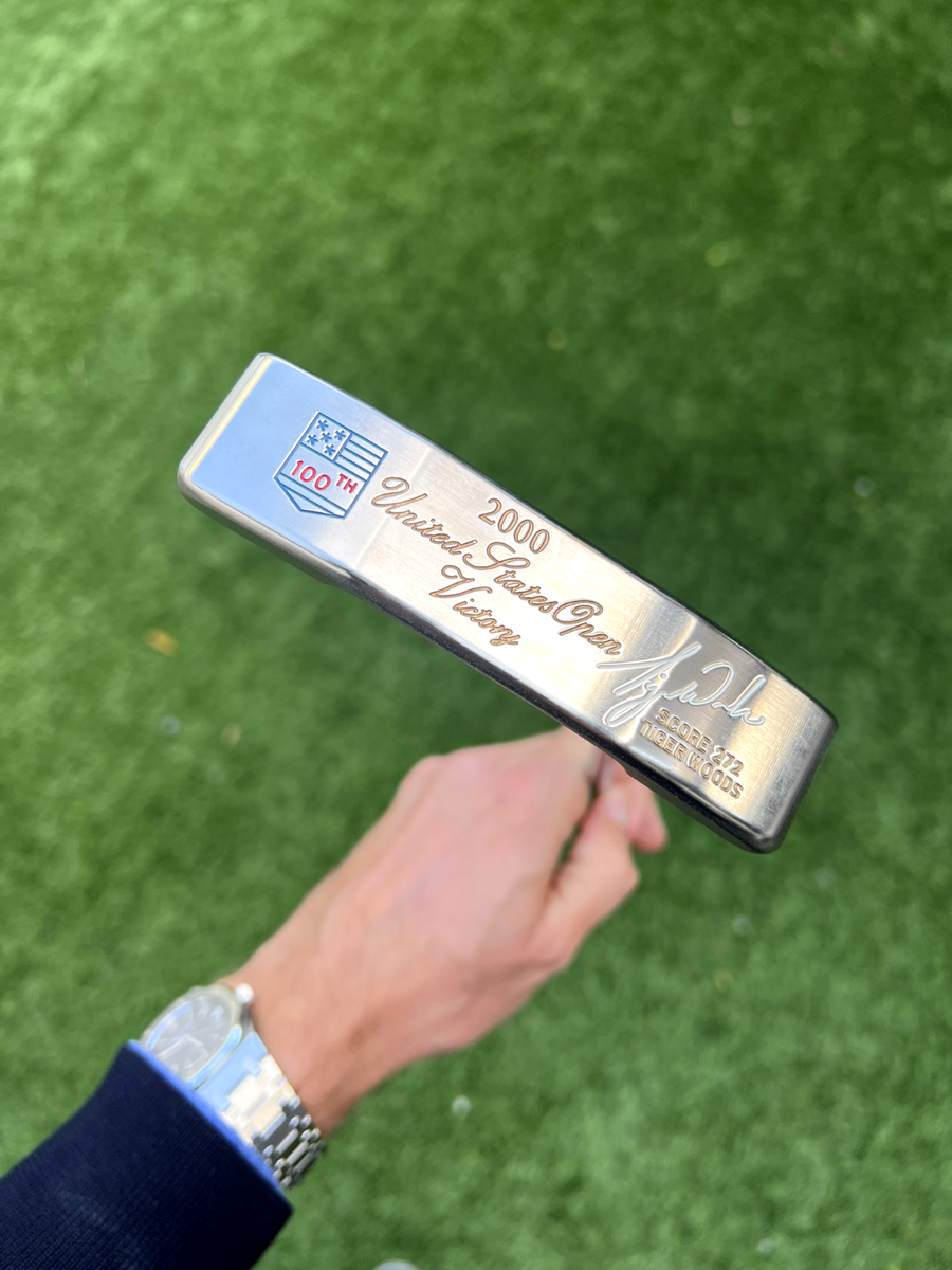 新品SCOTTY CAMERON タイガースラム達成00年全米オープン優勝記念 Scotty Cameron Limited Edition 2000 US Open Tiger Woods with