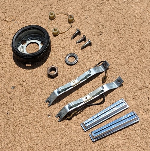 OEM 1967-1968 Oldsmobile Cutlass 442 Steering Wheel Horn Buttons & Hardware - Bild 3 von 6