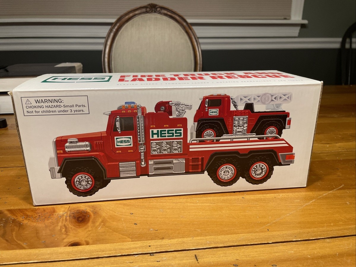 Hess 2015 Fire Truck and Ladder Rescue Brand NEW