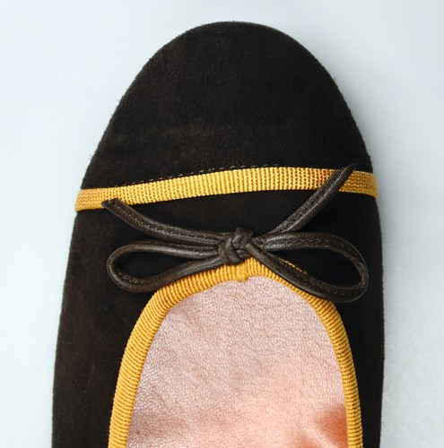 ORCIANI NIB $378 DARK CHOCOLATE SUEDE STRINGS FLATS. MADE IN ITALY. EU 39/US 8 - Picture 9 of 13