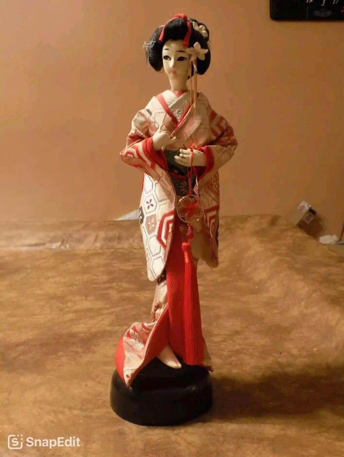Picture 1 of 8