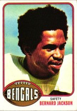 1976 Topps Football Card 401-500 (pick a card)