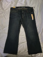 NWT Old Navy Bootcut Jeans Mens Size 42x30 Blue 5-Pocket Medium Vintage Wash