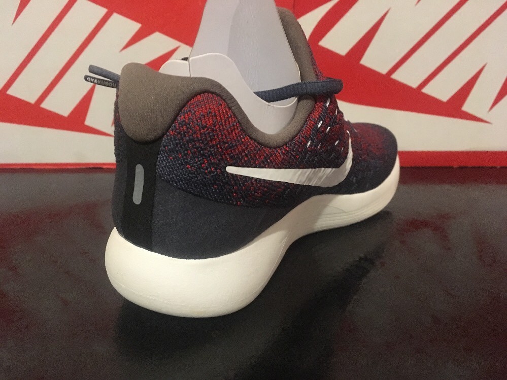 Nike Nike Nike Lunarepic Low Fk Flyknit 2 Gyakusou6 EU 40 880283-400 Unisex 899dd0 Nike Nike Nike Lunarepic Low Fk Flyknit 2 Gyakusou6 EU 40 880283-400 Unisex 899dd0