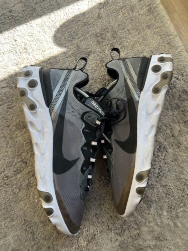 Size 9.5 - Nike React Element 87 Anthracite
