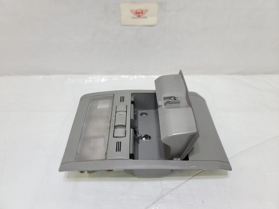 Toyota Prius 2004-2009 consola superior domo luz mapa lámpara OEM 81260-47010-B0 Foto 4 de 4