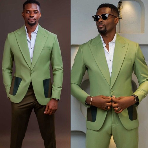 Tuta uomo verde tinta unita vestibilità regolare 2 pezzi tasche nere per lavoro matrimonio - Foto 1 di 10