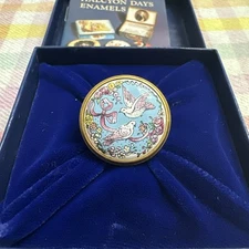 Halcyon Days Enamel Trinket Box Miniature Screw Top Doves