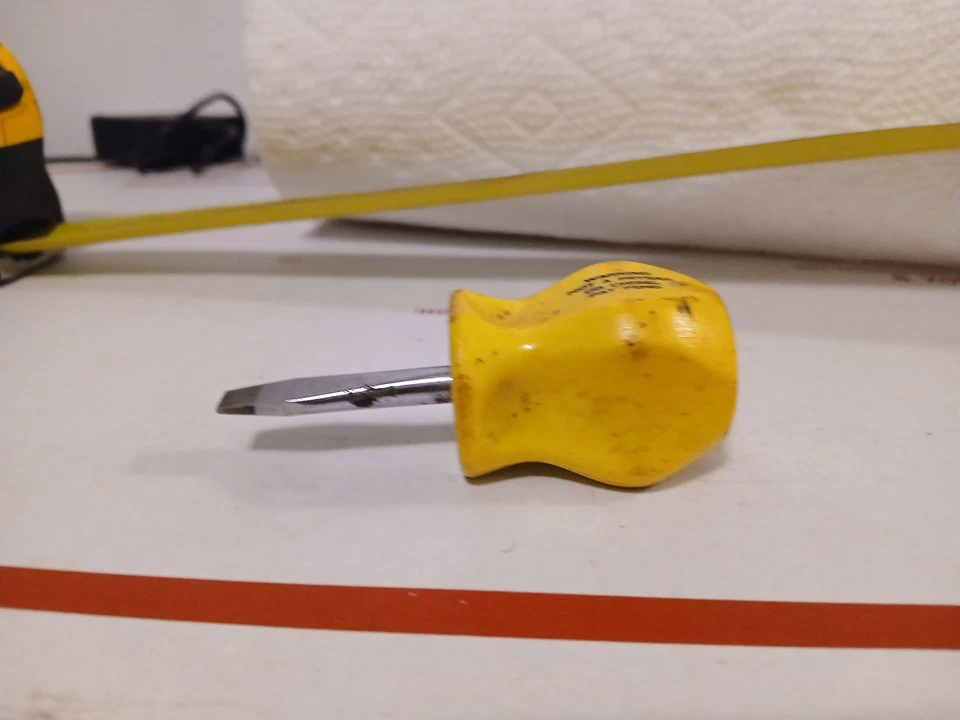 Snap On Slotted/ Flat blade Stubby Screwdriver SDD1 Made In USA - Image 4 of 4