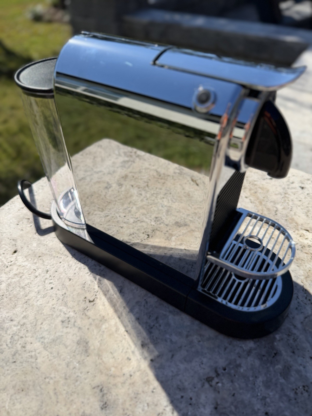 Nespresso CitiZ & Milk Espresso Machine by De’Longhi Chrome Good Condition