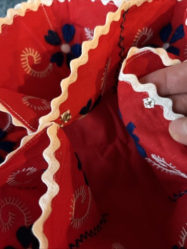 Vintage Dinner Roll Cozy Bread Holder Cloth 12”Embroidered Floral Red, Blue,Wh - Picture 4 of 6