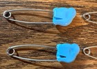 VTG Blue Baby Diaper Bear Plastic & Metal Pins (Set of 4), 1963 — photo 5