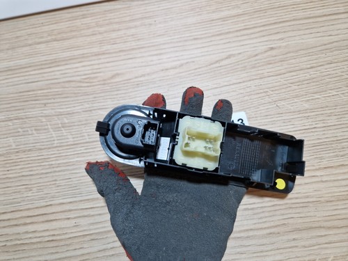 Renault Clio Fensterheberschalter rechts Fahrerseite vorne elektrisch 2013-2018 - Bild 5 von 13
