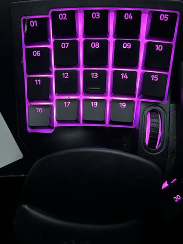 Razer Tartarus V2 (RZ07-02270100-R3U1) Chroma Gaming Keypad Tested Working  - Picture 7 of 13