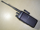 Motorola DP2400 UHF 403-527MHz DMR Digital bateria c/w, klips do paska i antena