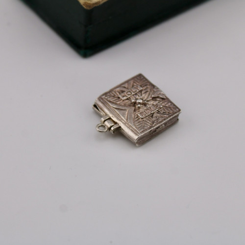 Ciondolo Charm B6.4 Vintage Argento Bibbia Con La Preghiera Il Signore è Il Mio Pastore - Foto 3 di 9