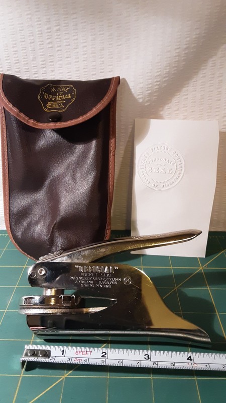 Fisher Fixtures Company Embosser Handheld Business Seal Embosser with Bag