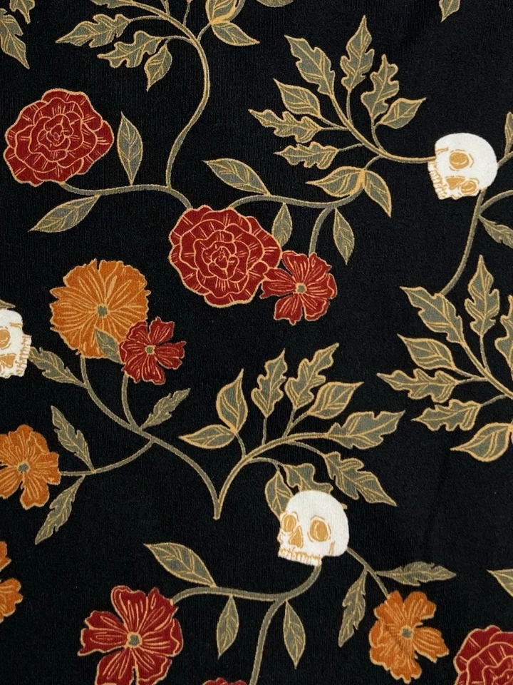LuLaRoe Leggings TC Alto Curvilíneo Raro HALLOWEEN Calavera Otoño Floral NEGRO Otoño Diversión Foto 2 de 4
