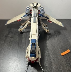 Lego Star Wars Republic Dropship W/ AT-OT Walker Set 10195 READ DESC