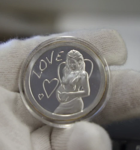 2012 1 oz Silver Shield Love .999 Silver Proof Round