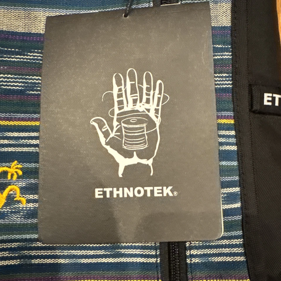 Nuevo Bolso Mochila para Laptop Ethnotek Raja Pack 30 Bordado. Con etiquetas. Foto 4 de 4