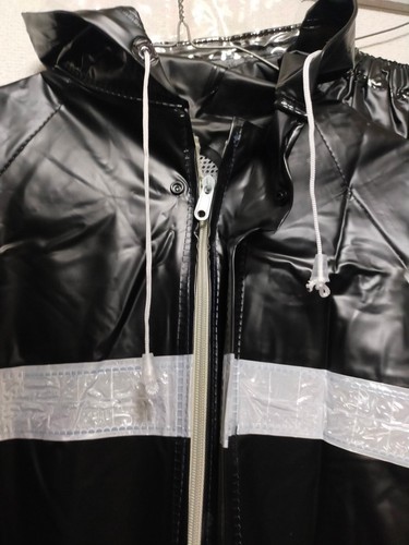 Black soft and thicker PVC vinyl rainsuits set hooded jacket pants rainwear - Picture 11 of 19