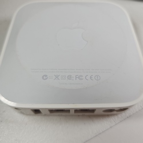 Apple AirPort Express Base Station A1392 With Power Cord & ethernet cable  - Picture 4 of 7