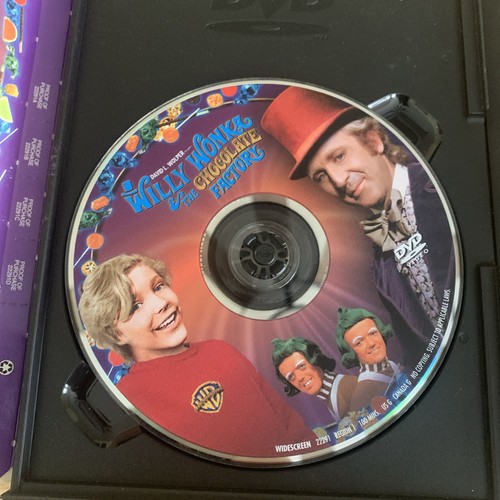 Willy Wonka and the Chocolate Factory (DVD, 1971, Widescreen) Authentic US - Picture 6 of 7