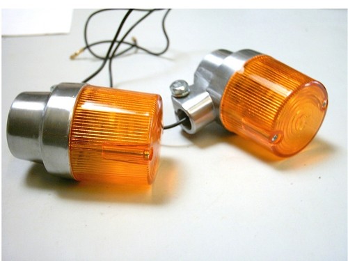 Honda CB 125/250/350/450- 500/750 Four - 2 Blinker, neu