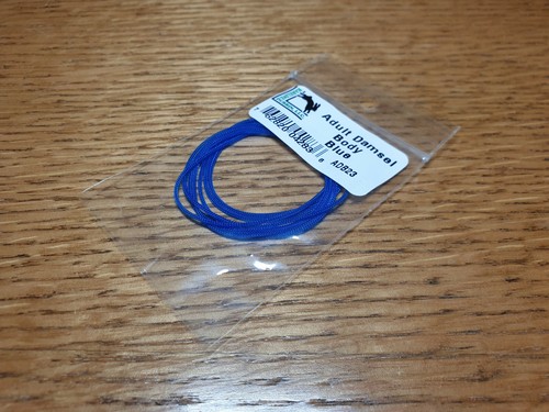 ADULT DAMSEL BODY BLUE - STANDARD SIZE - NEW HARELINE DUBBIN FLY TYING MATERIALS - Picture 2 of 4