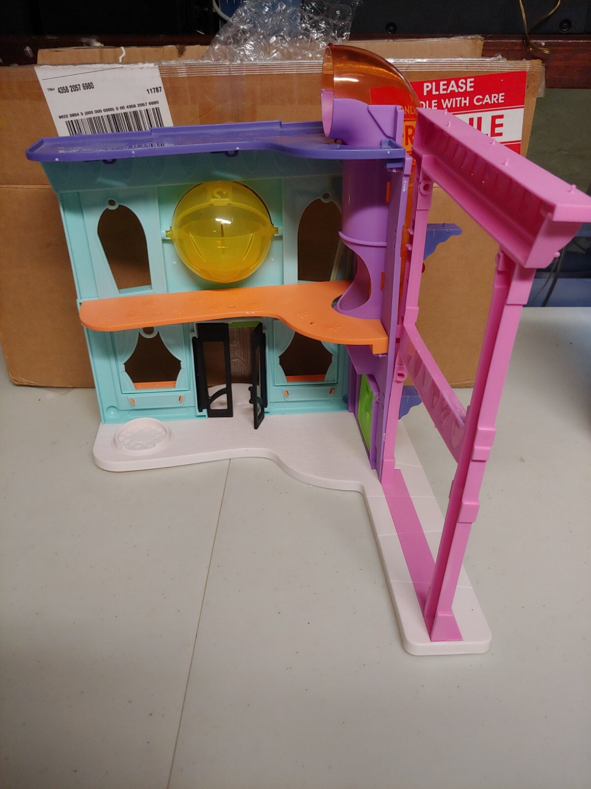 Picture 20 of 24