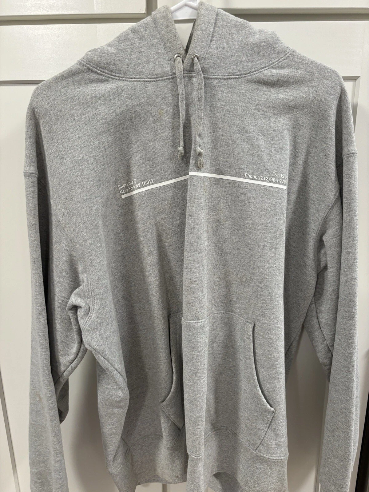 Sweat à capuche Supreme Shop gris bruyère New York taille moyenne