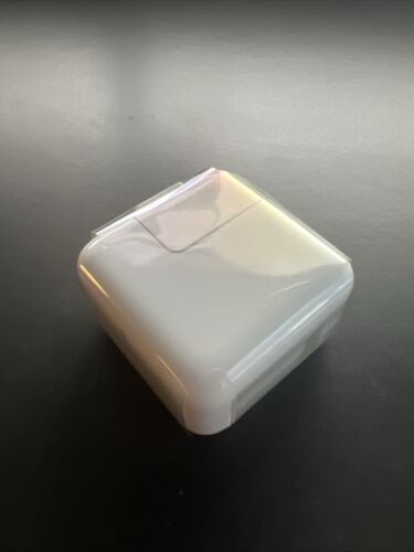 OEM Apple 12w USB Wall Charger Adapter for ALL iPhone, NEW, OPEN BOX - Picture 2 of 4