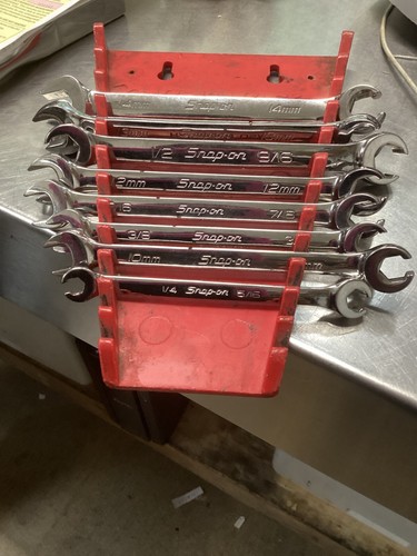 Juego de llaves combinadas de tuerca de llamarada de extremo abierto Snap-on Tools SAE con estante - Imagen 2 de 2