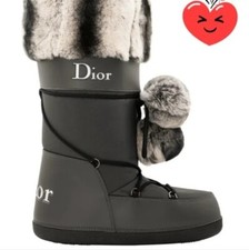 Dior - Pom-pom Moon Boots Size 35-37