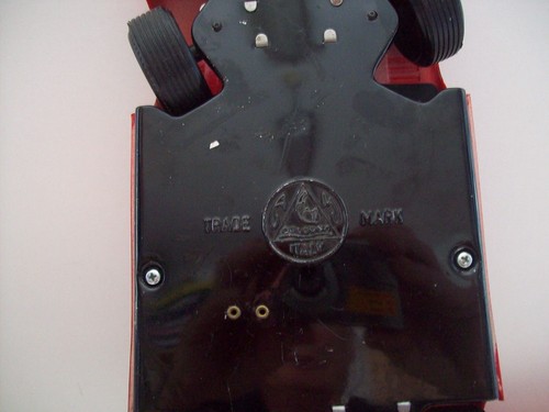 Alfa Romeo 33/P #5, 1970, rojo, batería, AMB Marchesini (Made in Italy) 1:18 - Imagen 10 de 10