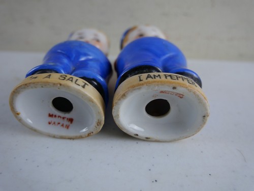2 Dutch Boys Made in Japan Hand Painted Porcelain Salt & Pepper Shakers Set NEW - Picture 6 of 6