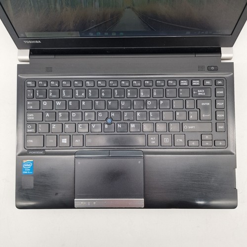 Toshiba PORTEGE R30-A-19D Intel i5-4310M 4th Gen 8GB DDR3 RAM 128GB SSD WIN 10 - Picture 3 of 11