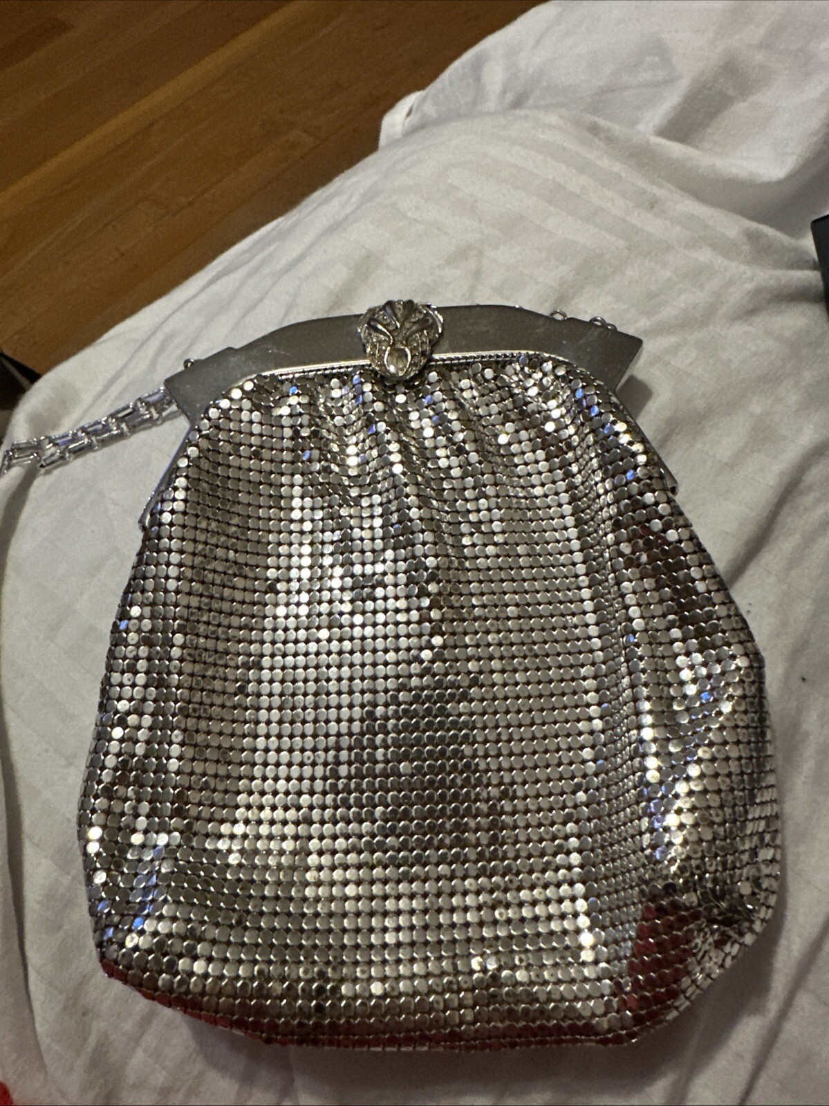Picture 1 of 1