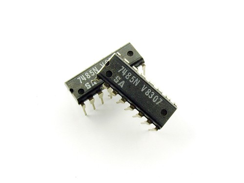 7485N [2 Stück] 4-Bit Magnitude Comparator; Signetics; DIP-16 (SN7485) - Bild 2 von 2