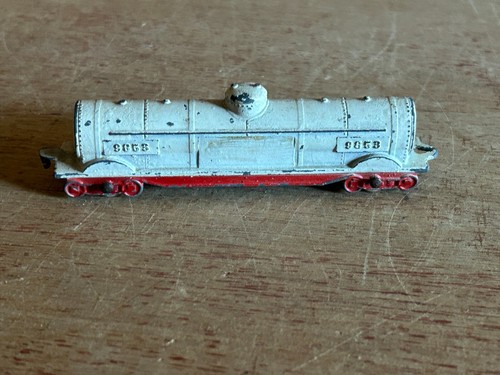 Tootsie Toy Milk Tanker 9853 Diecast Metal Train Tank Car Vintage USA