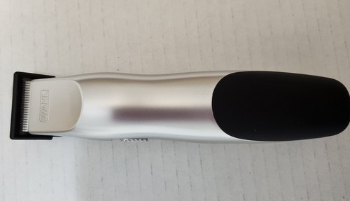 Wahl Groomsman Battery Beard Trimmer kit for Mustaches & Nose Hair Grooming 5621 - Picture 7 of 11