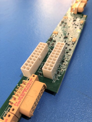 IBM 44T0831 9831 AE2 FLASHSYSTEM 820 STROMVERBINDUNGSPLATINE 46W9539 - Bild 4 von 5