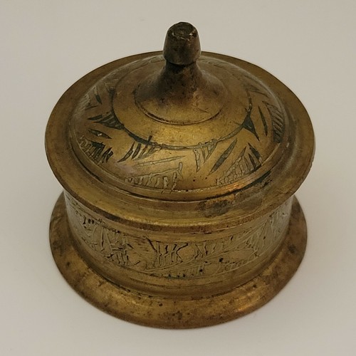 Vintage Etched Engraved Brass Tikka Box Ink Pot Trinket Stash Incense Jar Holder - Picture 4 of 12