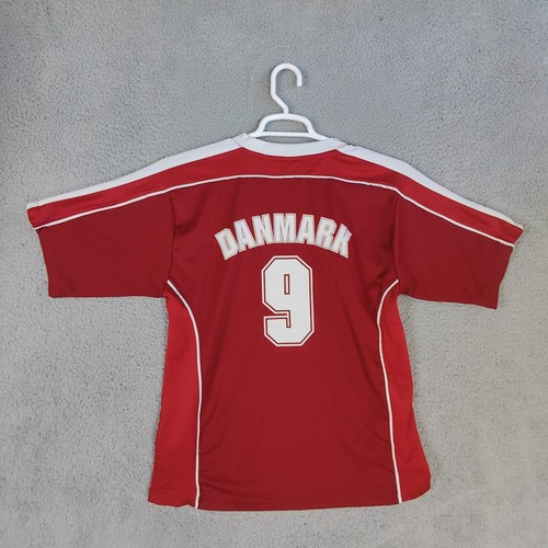 Denmark Soccer Jersey Mens Medium DANMARK National Red Shirt Top #9 Football EUC - Picture 7 of 11