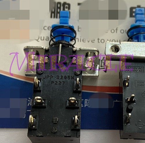 1 Stück NEU für E-Schalter JPP.2295M P227 7A125V Schalter 6 Pins mit Sperrknopf - Bild 1 von 2